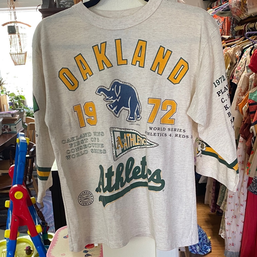 Kids 1972 vintage Oakland Athletics World Series 3/4 length tee